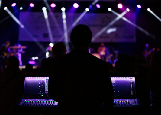 LED Screens in Meeting Rooms and Auditoriums: Enhancing Visual Communication