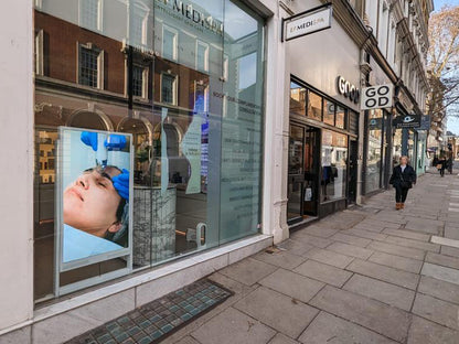 Ultra High Brightness Hanging Double-Sided Display