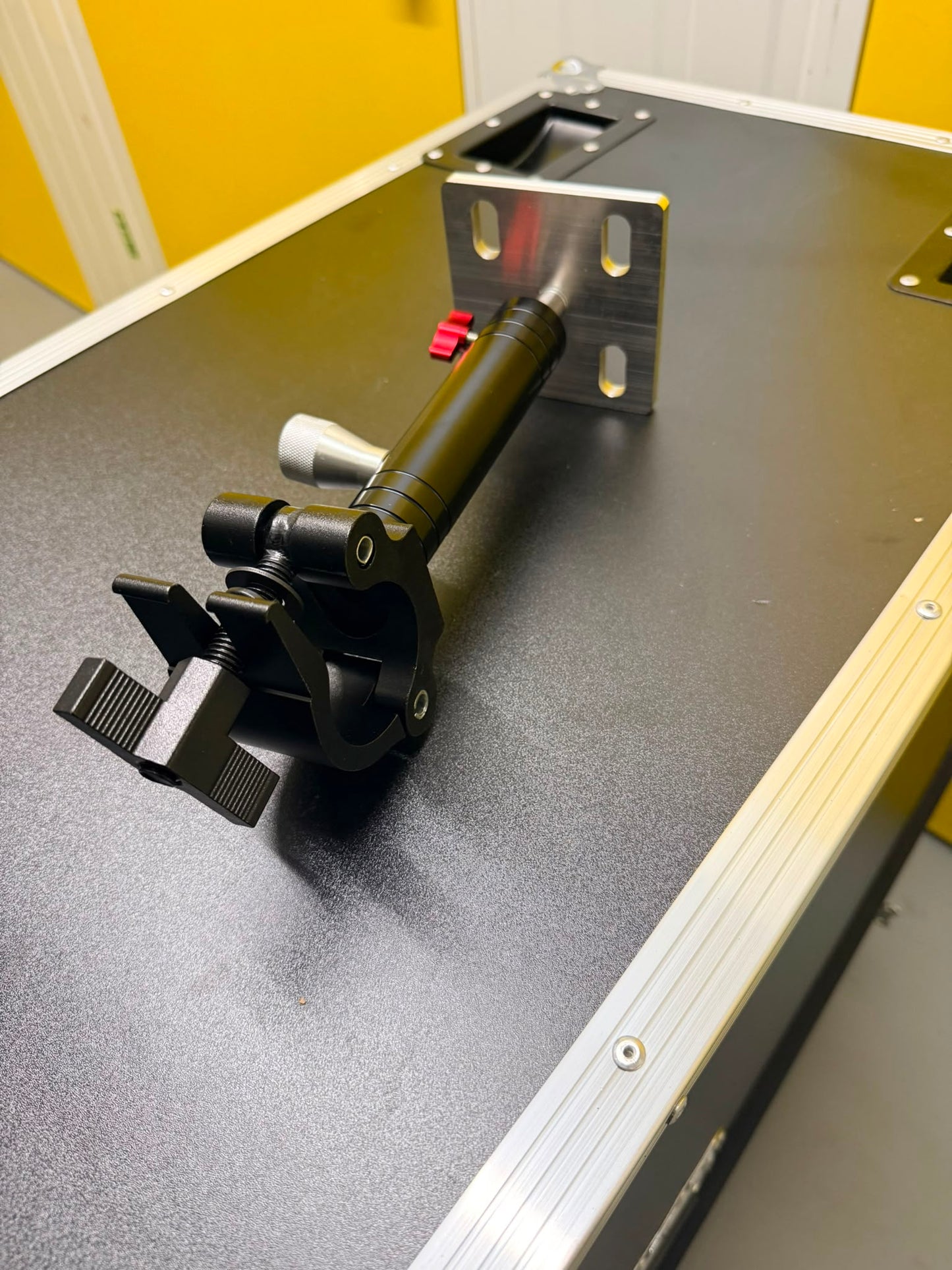 LED Wall Support Clamp