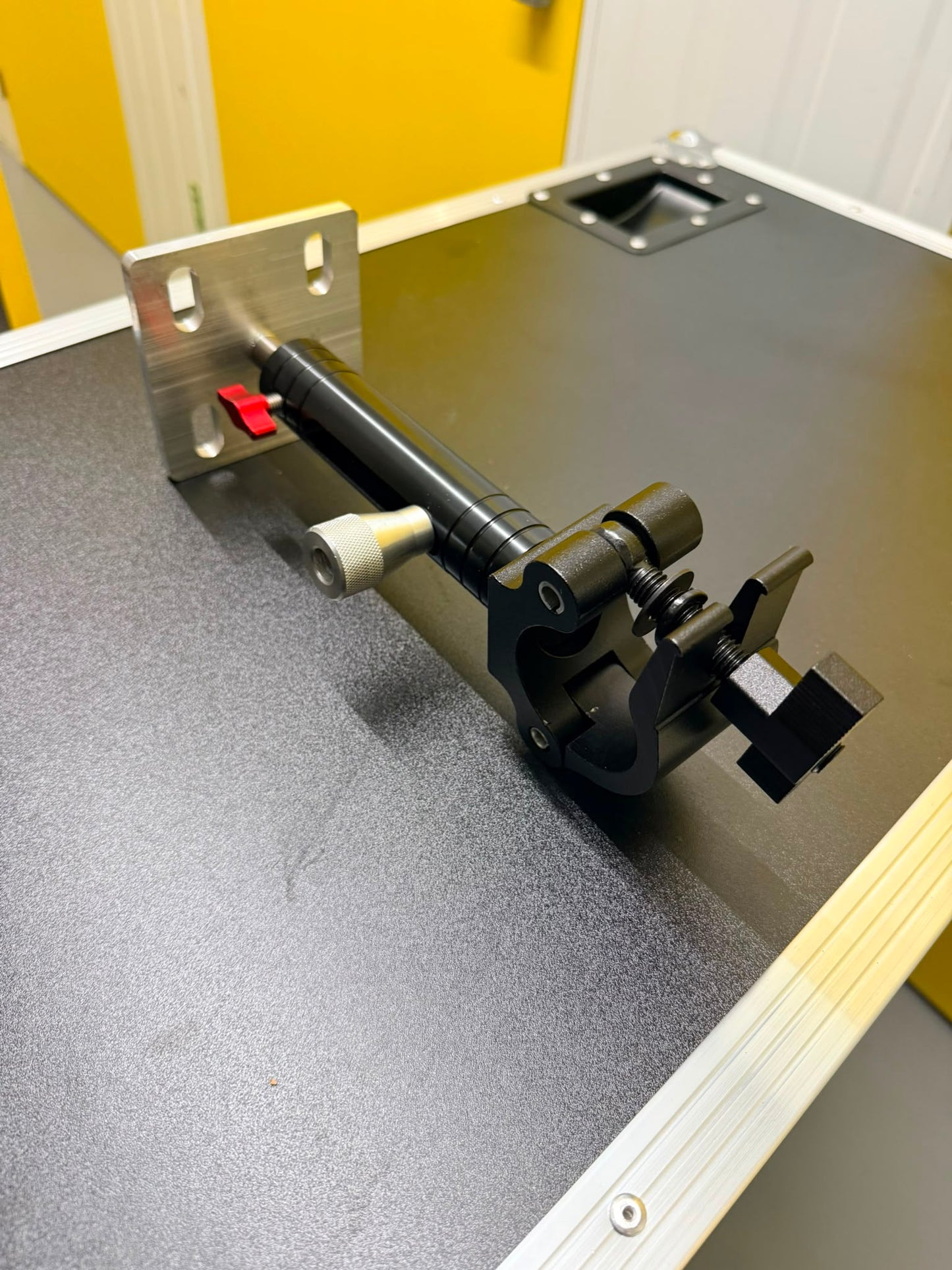 LED Wall Support Clamp
